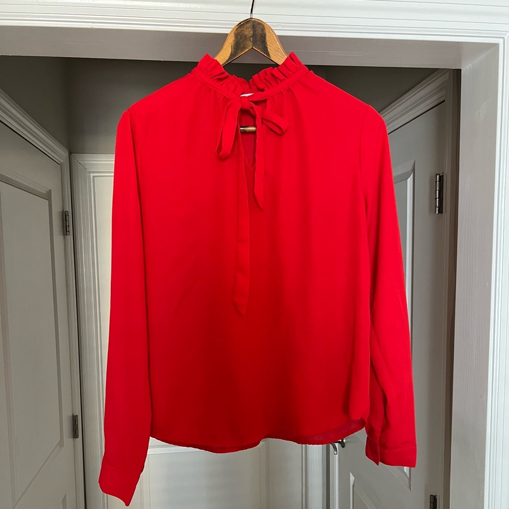 A’GACI Red Tie Neck Long Sleeve Blouse Size: Small